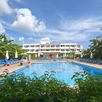 Invisa Casa Luis Lägenhetshotell 4*