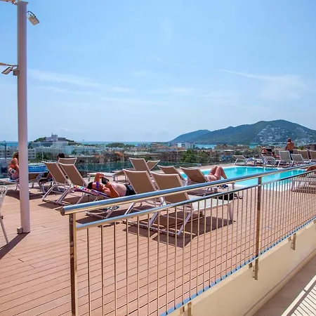 Invisa Aparthotel Casa Luis 4*