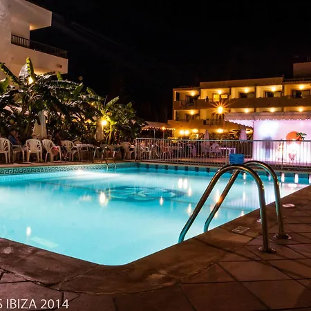 Aparthotel Casa Luis Santa Eularia des Riu