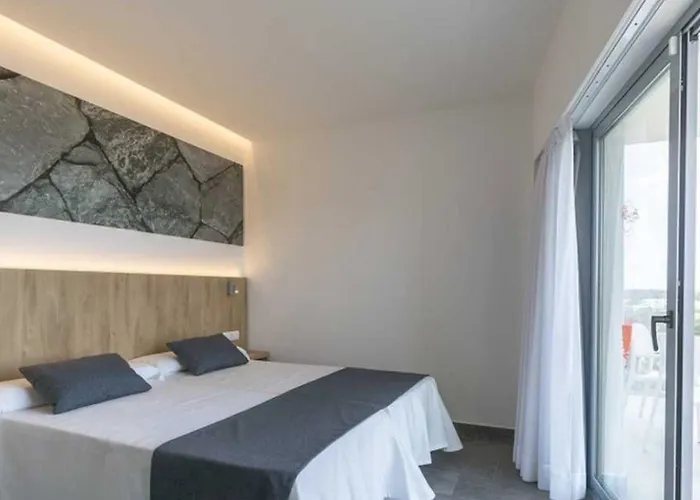 Invisa Casa Luis Santa Eulária des Riu