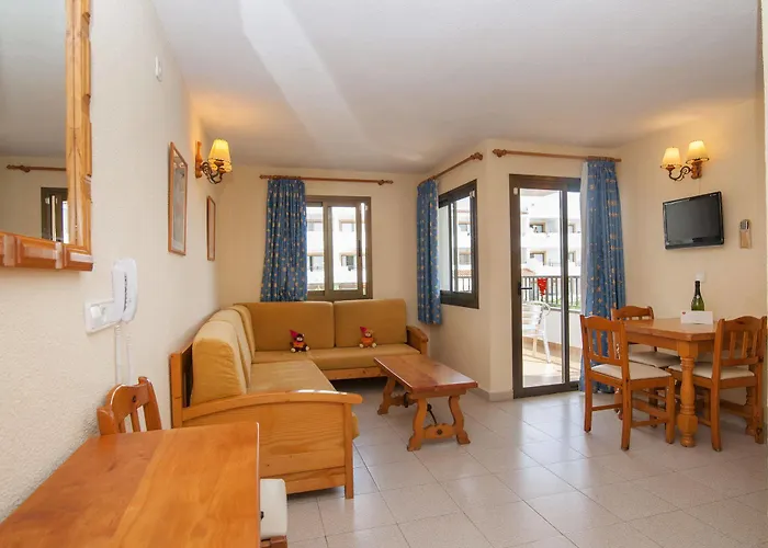 Invisa Casa Luis Santa Eulária des Riu