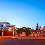 Invisa Casa Luis 4*