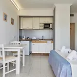 Invisa Casa Luis Aparthotel Santa Eularia des Riu
