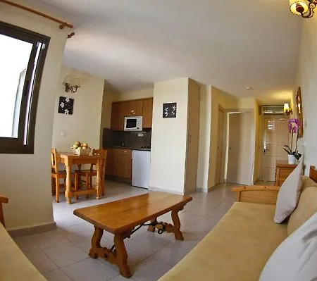 Lejlighedshotel Invisa Casa Luis Santa Eularia des Riu