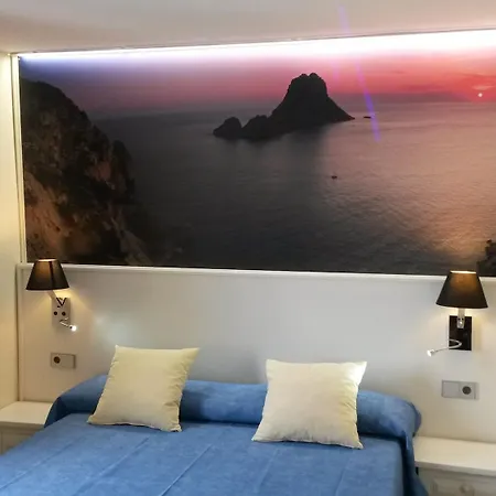 Invisa Aparthotel Casa Luis Apartahotel 4*