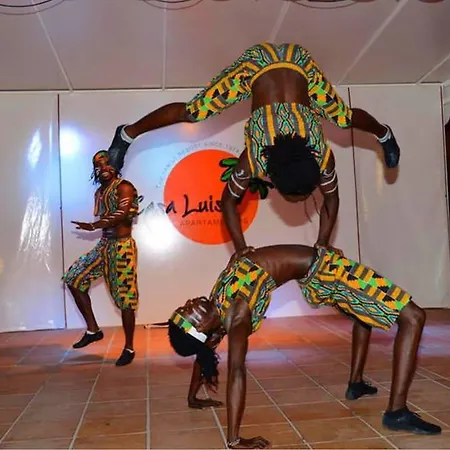 Invisa Aparthotel Casa Luis