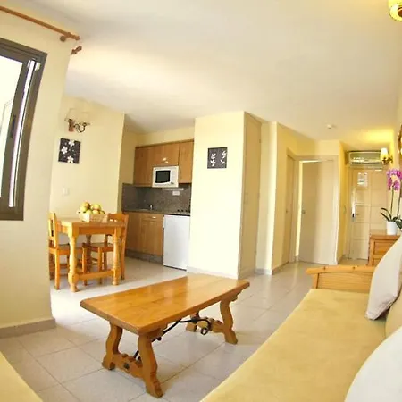 Invisa Aparthotel Casa Luis Apartahotel 4*