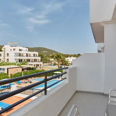 מלון דירות Invisa Casa Luis 4*