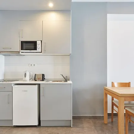 Invisa Casa Luis Aparthotel 4*