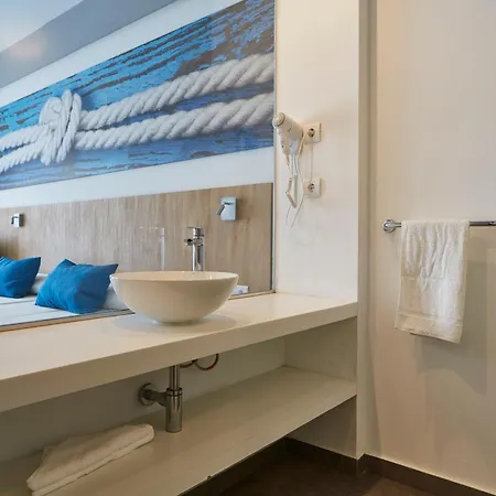 Invisa Casa Luis Ξενοδοχείο με διαμερίσματα 4*