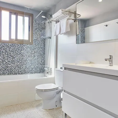Invisa Casa Luis Santa Eulària des Riu