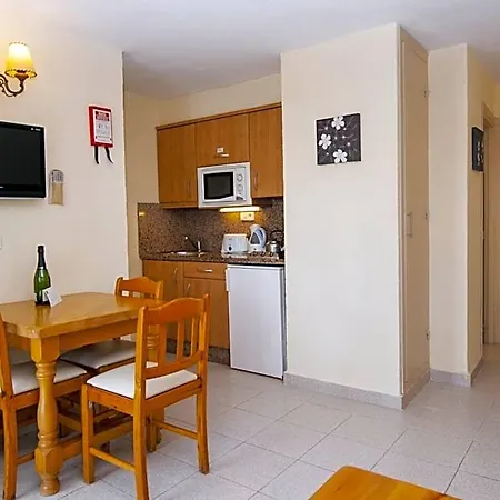 Invisa Casa Luis Ξενοδοχείο με διαμερίσματα
