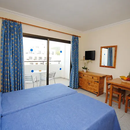 Invisa Casa Luis Aparthotel 4*