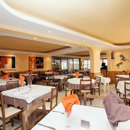 Апарт-отель Invisa Casa Luis 4*