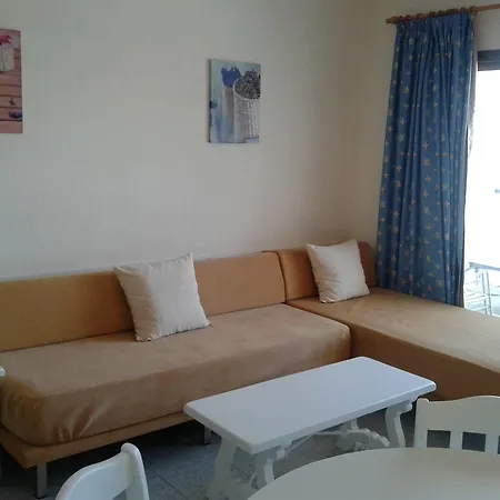 Apartahotel Invisa Aparthotel Casa Luis 4*