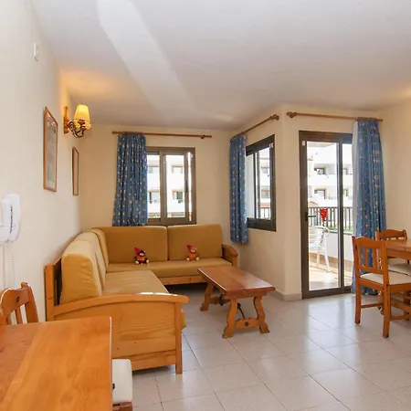 Invisa Aparthotel Casa Luis Santa Eulalia del Río