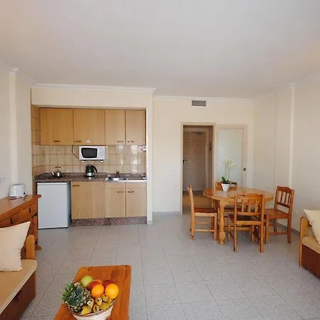 Invisa Aparthotel Casa Luis