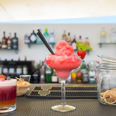 Invisa Aparthotel Casa Luis 4*