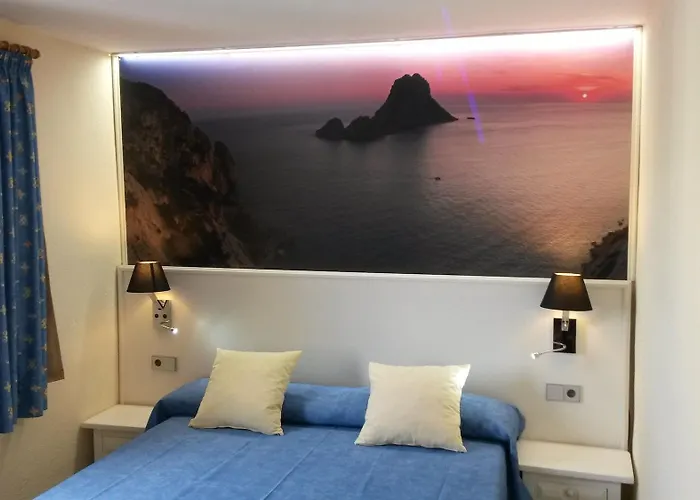 Invisa Casa Luis Aparthotel 4*