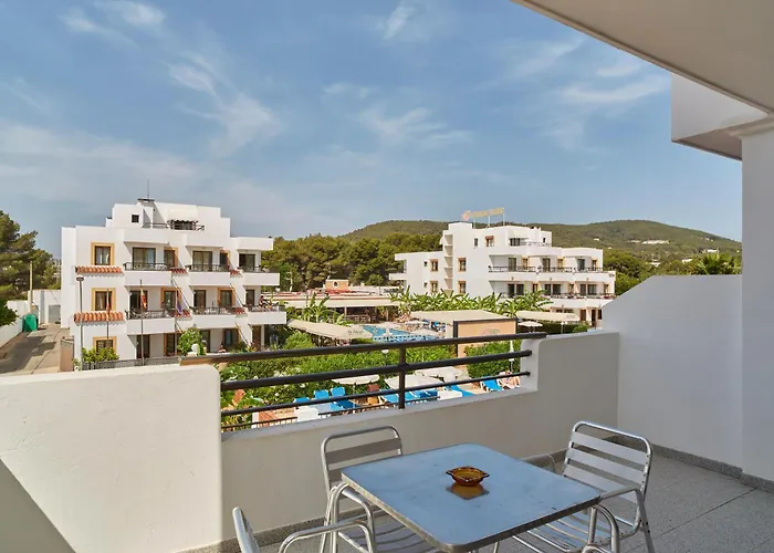 Aparthotel Invisa Casa Luis