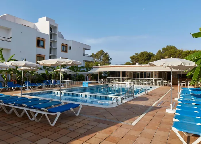 Invisa Casa Luis Aparthotel 4*