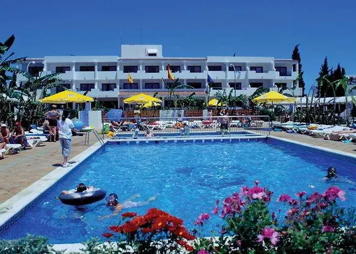 Invisa Casa Luis Aparthotel 4*